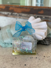 Load image into Gallery viewer, Mini Gift Set