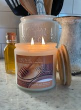 Load image into Gallery viewer, Milk and Honey Candle