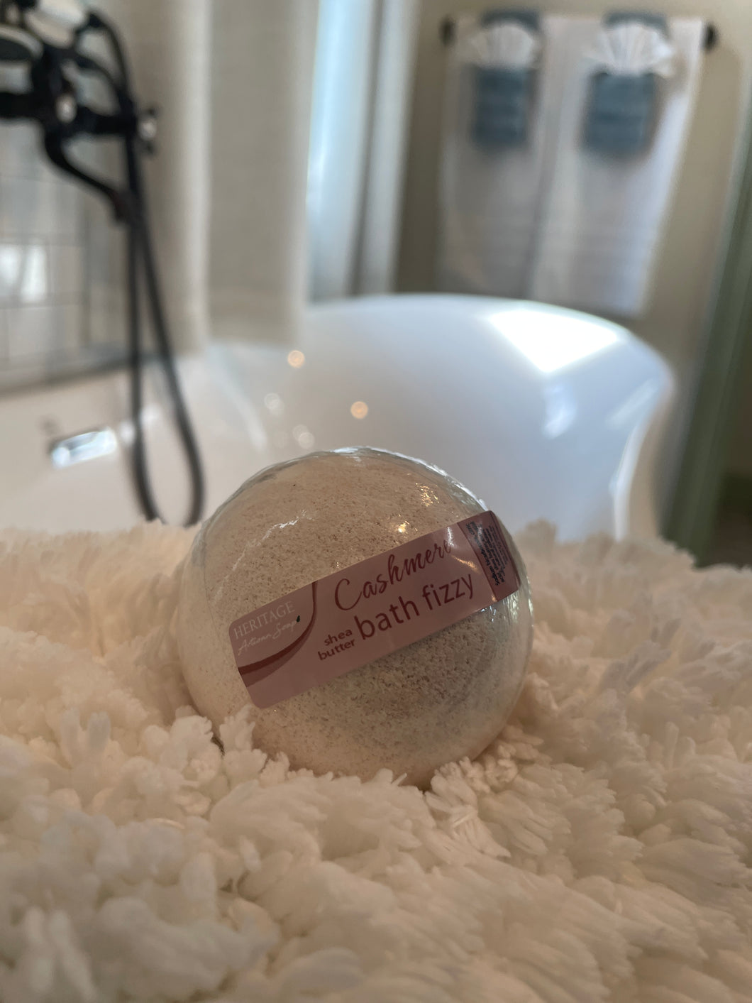 Cashmere Cream Bath Fizzie