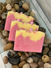 Load image into Gallery viewer, Raspberry Lemonade Soap
